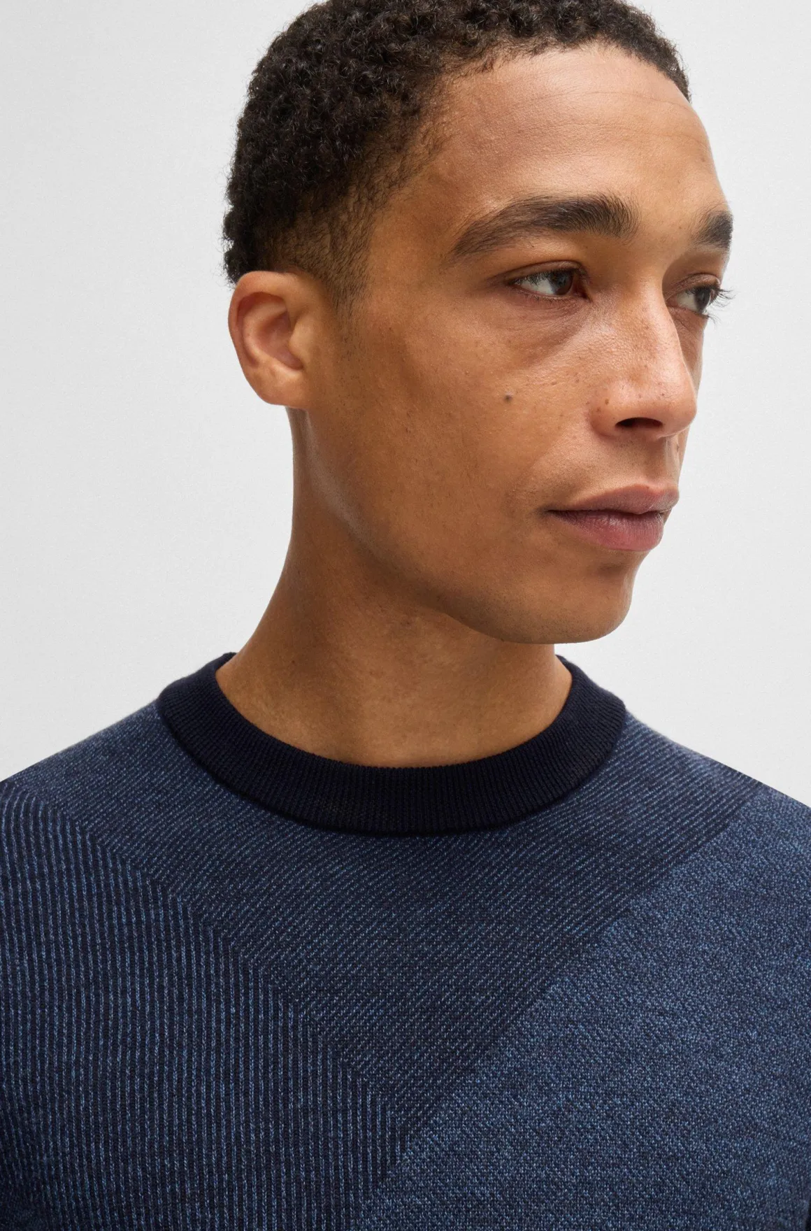 Maglia girocollo in lana jacquard bicolore