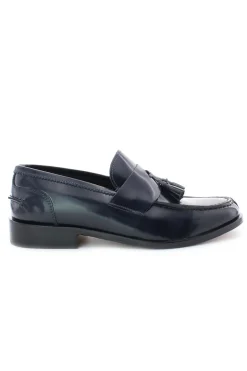 Mocassini in pelle con nappine