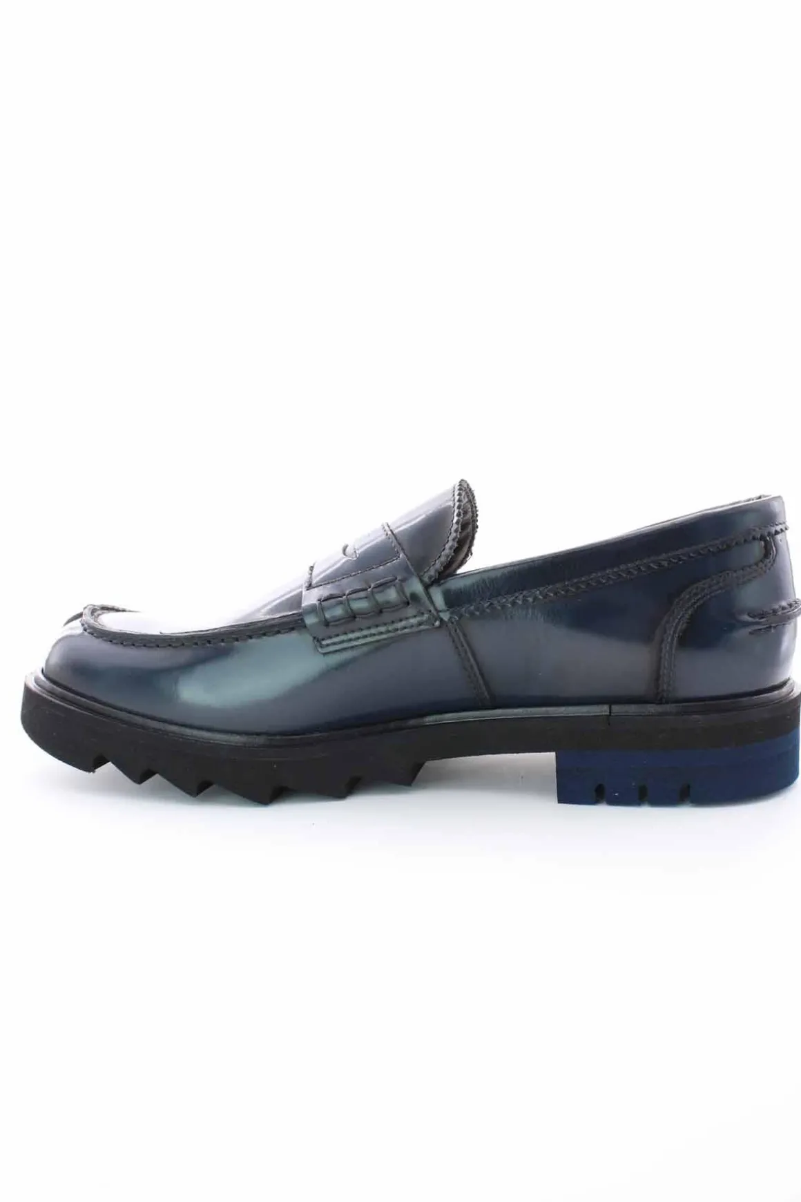 Mocassino in pelle suola in gomma carro armato