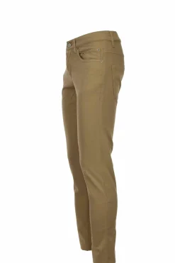 Pantalone 5 tasche in cotone goffrato.
