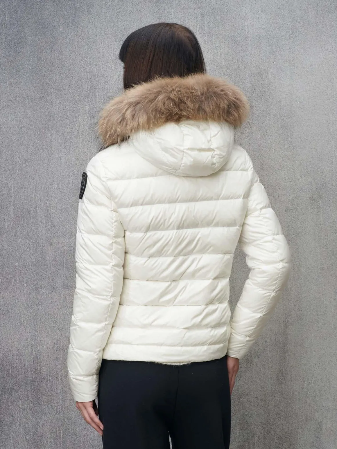 Piumino con cappuccio bordato in pelliccia Arcadia