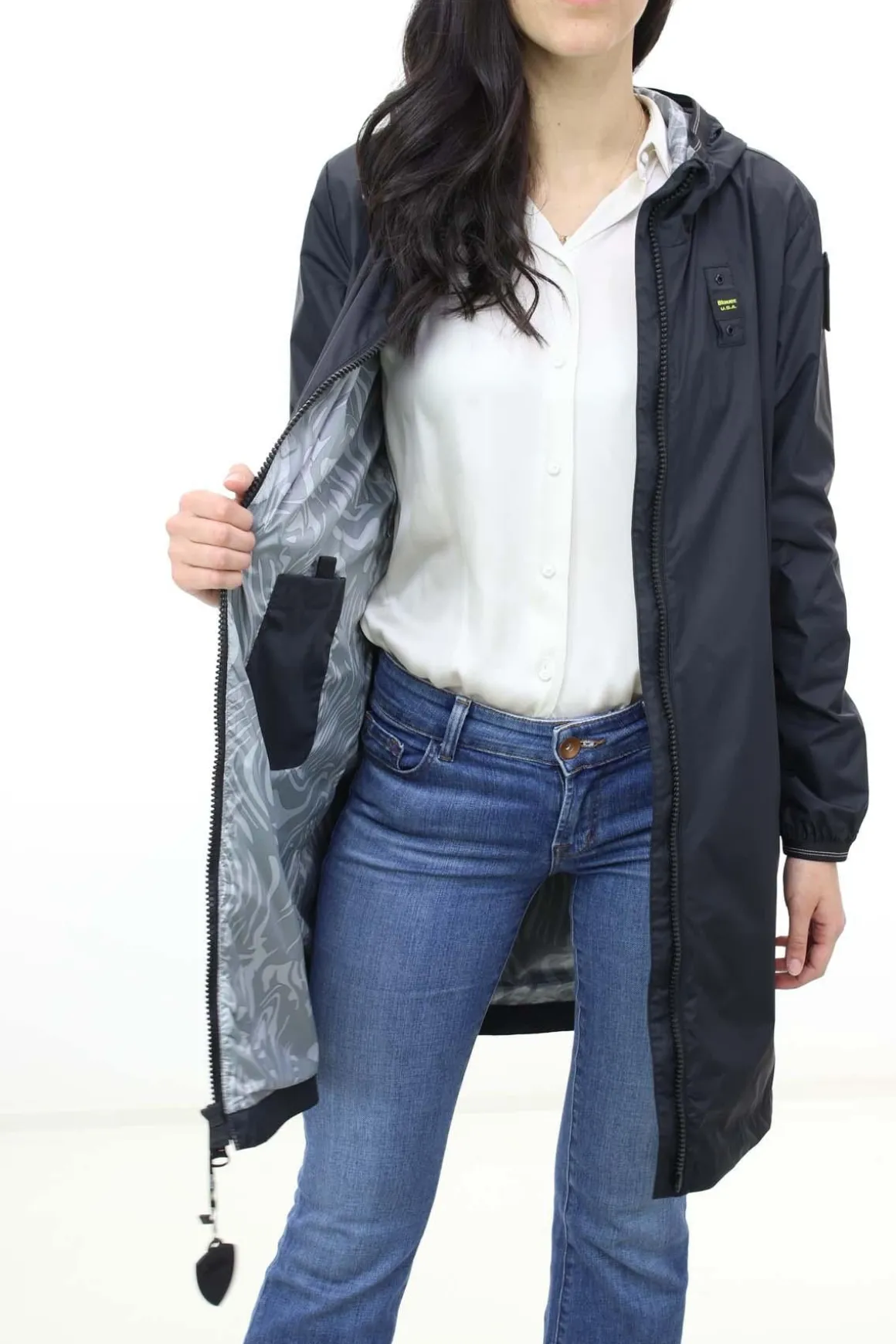 Trench impermeabile con cappuccio