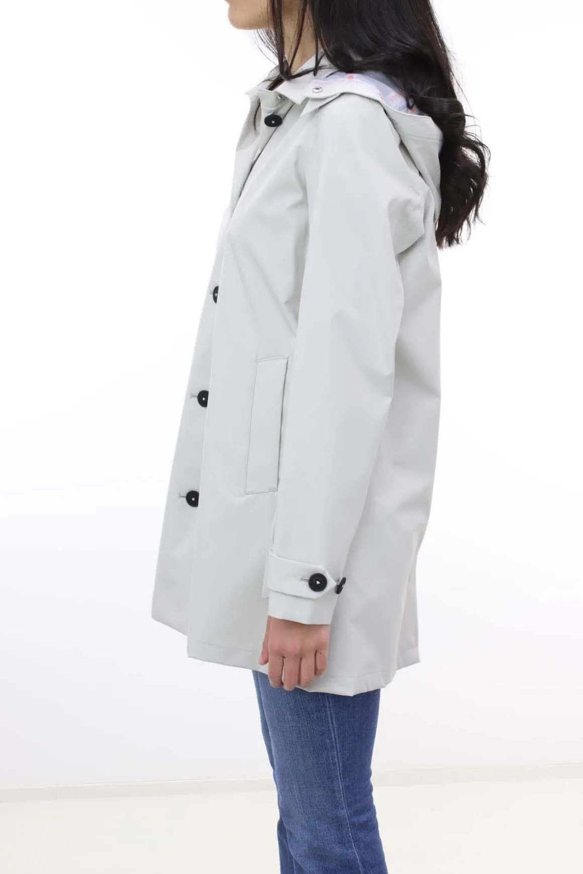 Trench impermeabule con cappuccio